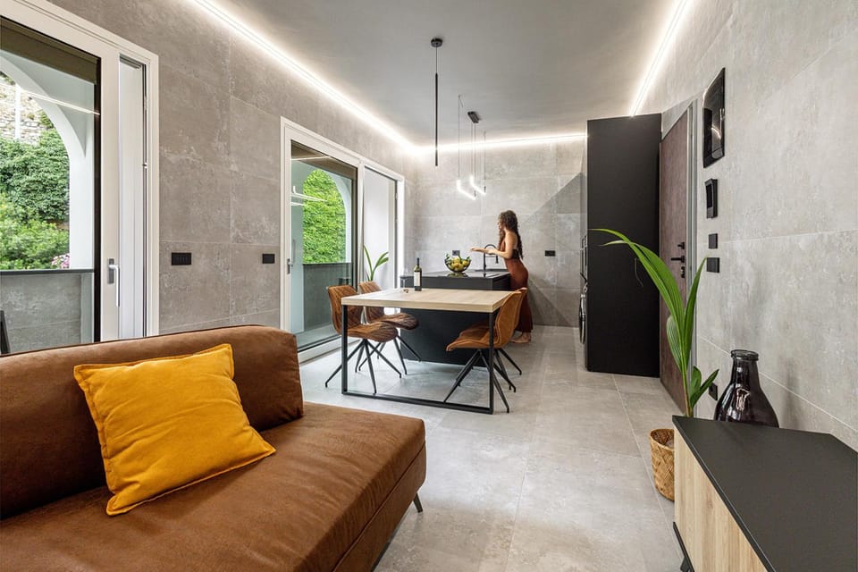 Kitchen or kitchenette, Living room, Dining area