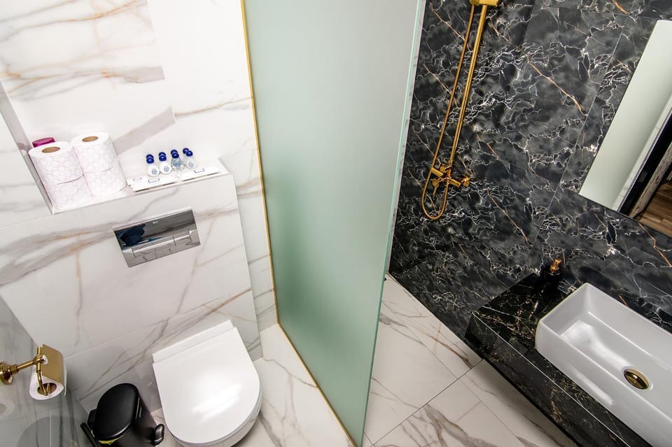 Toilet, Bathroom