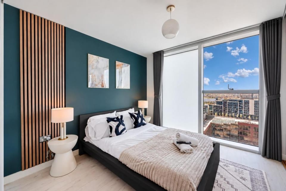 Manhattan Apartment @ The Hub • City Centre • Free Parking • Fast WiFi • Yoko Property Apartment in Milton Keynes