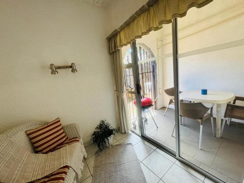 Patio, BBQ facilities, furniture