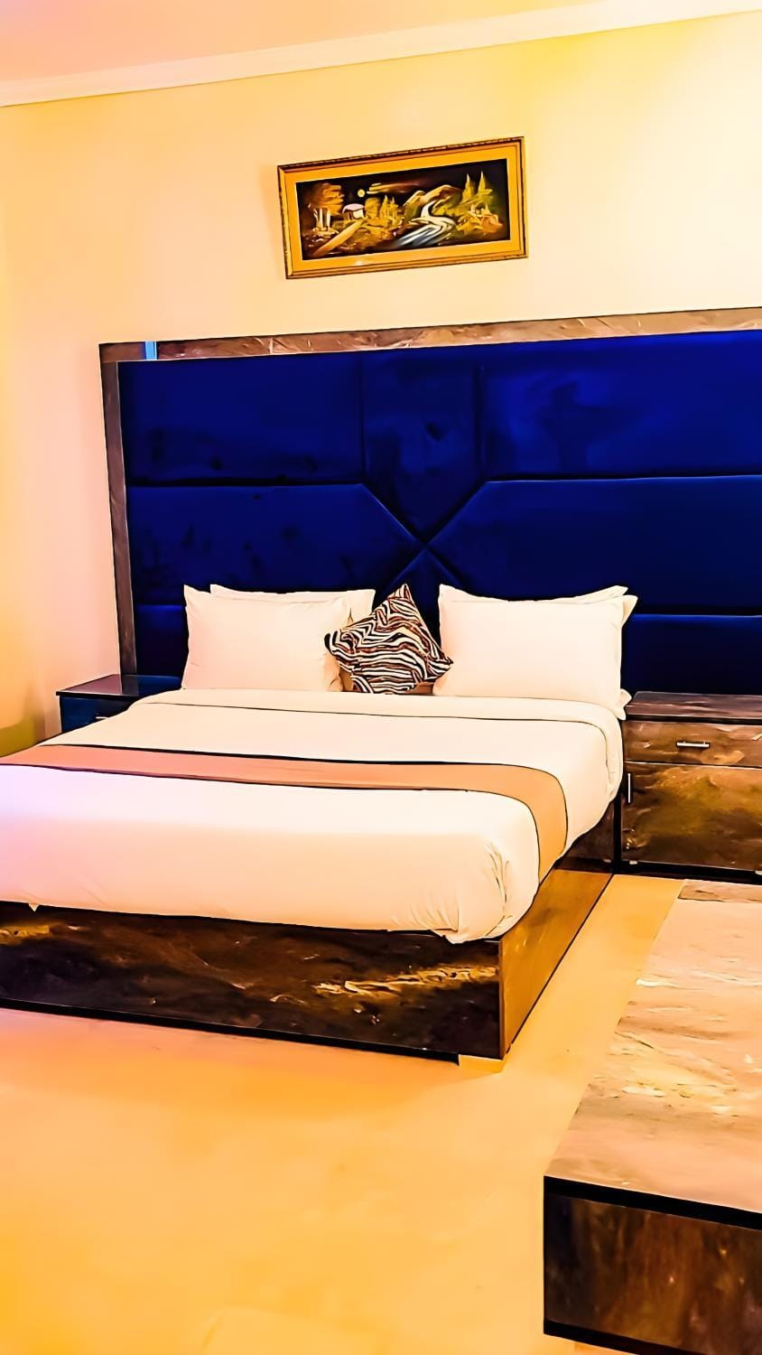 Bed, Photo of the whole room
