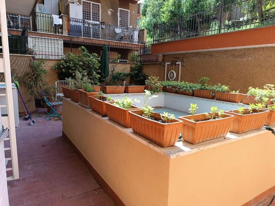 Vatican tiny house by Gialel Apartment in Rome