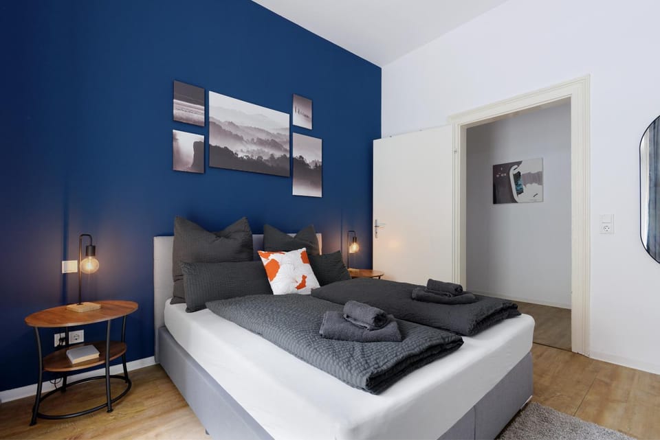 Bed, Photo of the whole room, Bedroom, cot