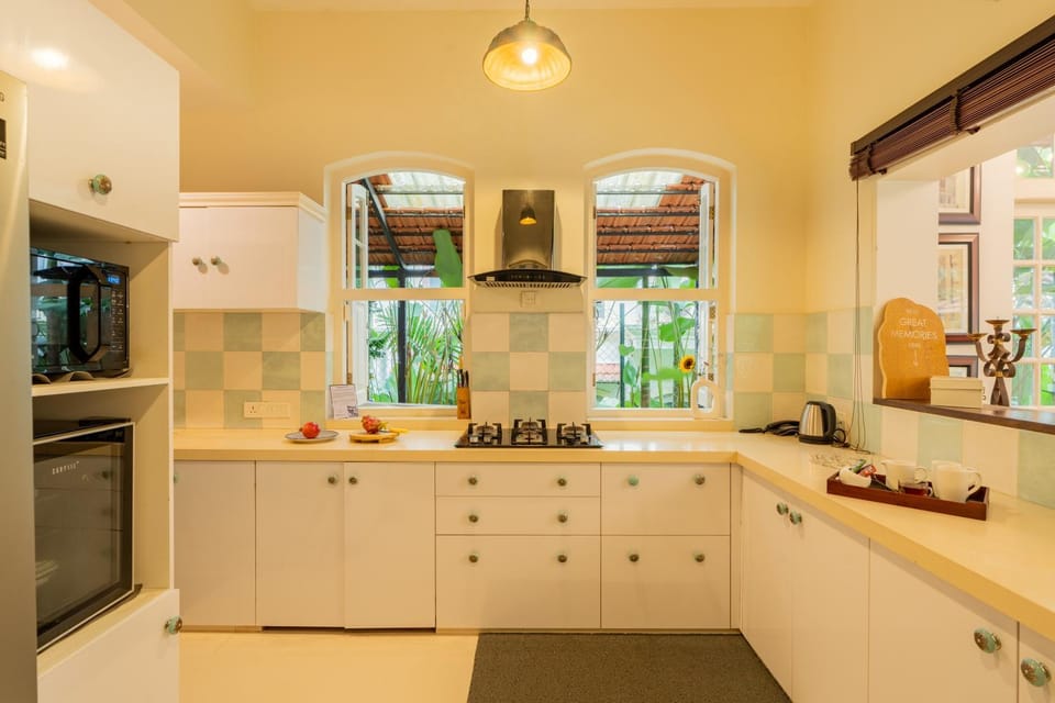 Kitchen or kitchenette, dishwasher, minibar, pet friendly, stove