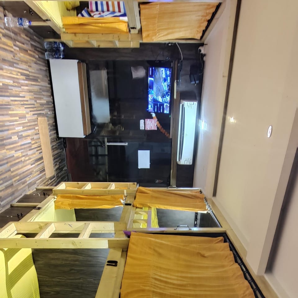 Sunrise Dormitory Hostel in Mumbai
