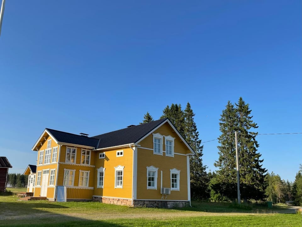 Property building, Day