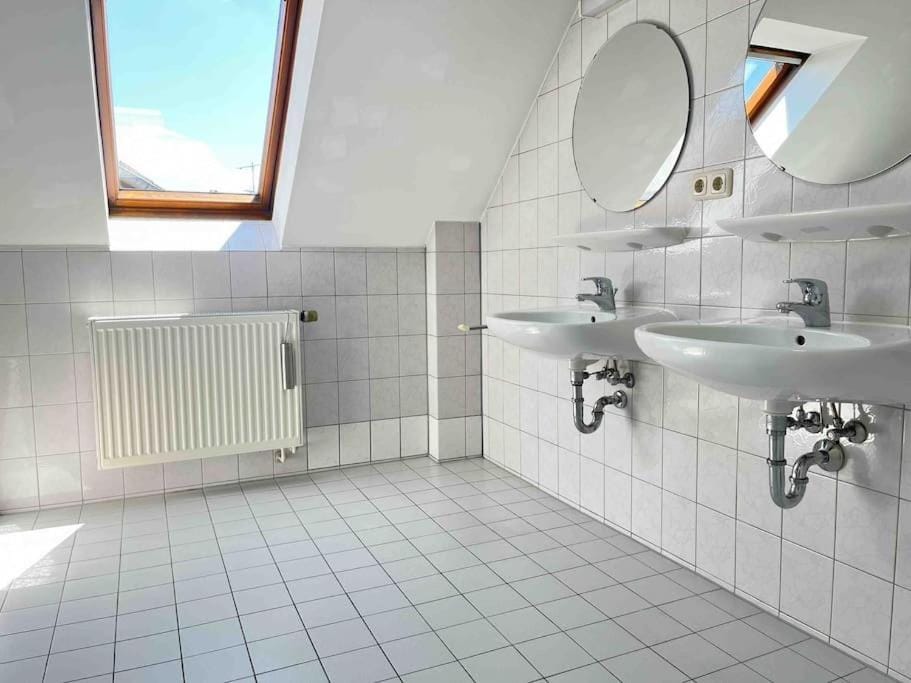 SAD403 - Geräumig eingerichtete Monteurwohnung Apartment in Bavaria