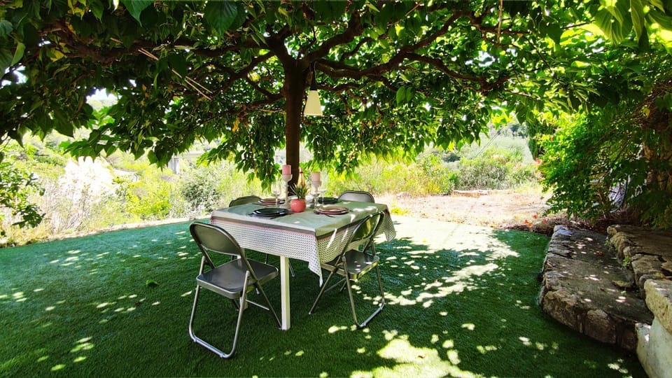Patio, Patio, Garden, Dining area, Garden view