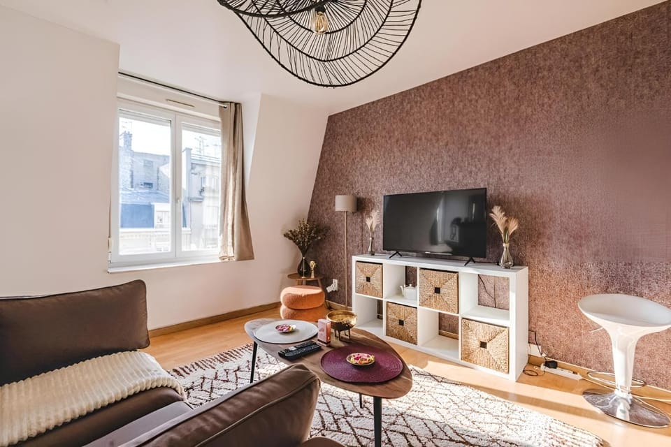 Living room, City view