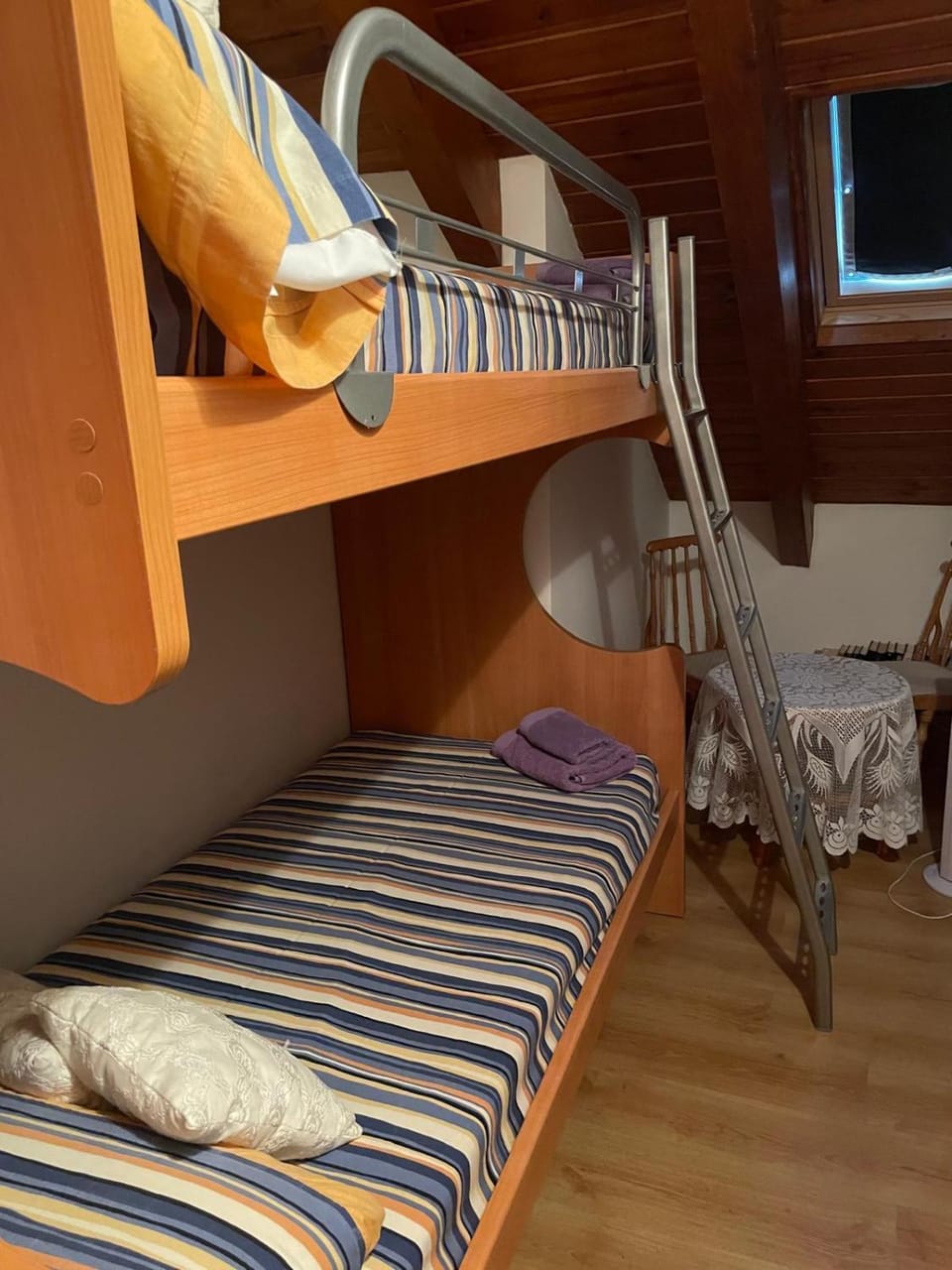 bunk bed