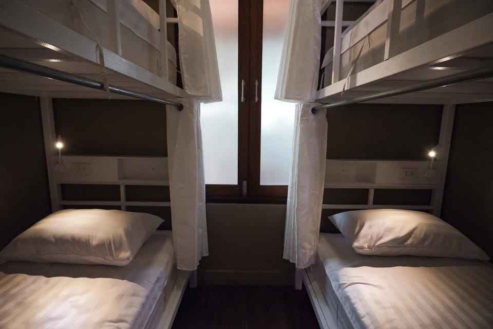 bunk bed
