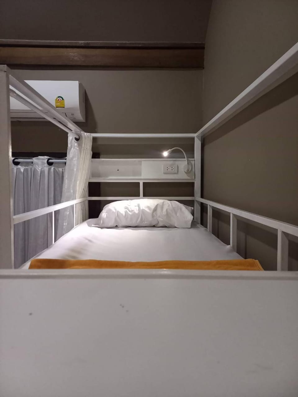 bunk bed
