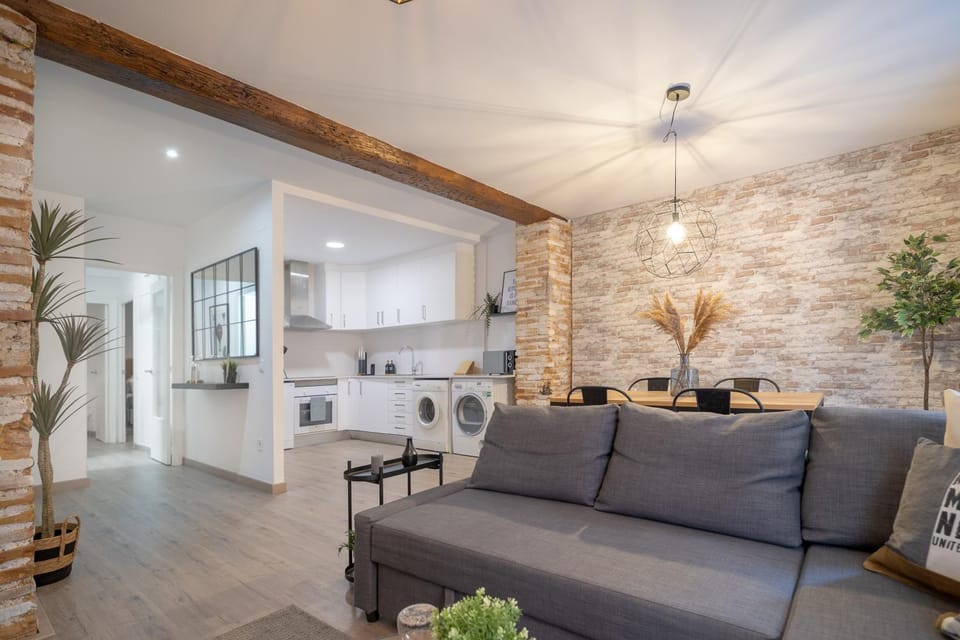 Communal lounge/ TV room, Kitchen or kitchenette, Dining area, Communal kitchen