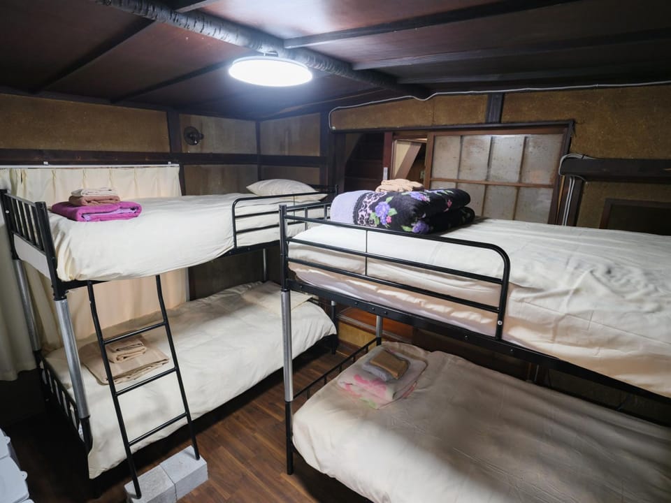 Bed, Bedroom, bunk bed