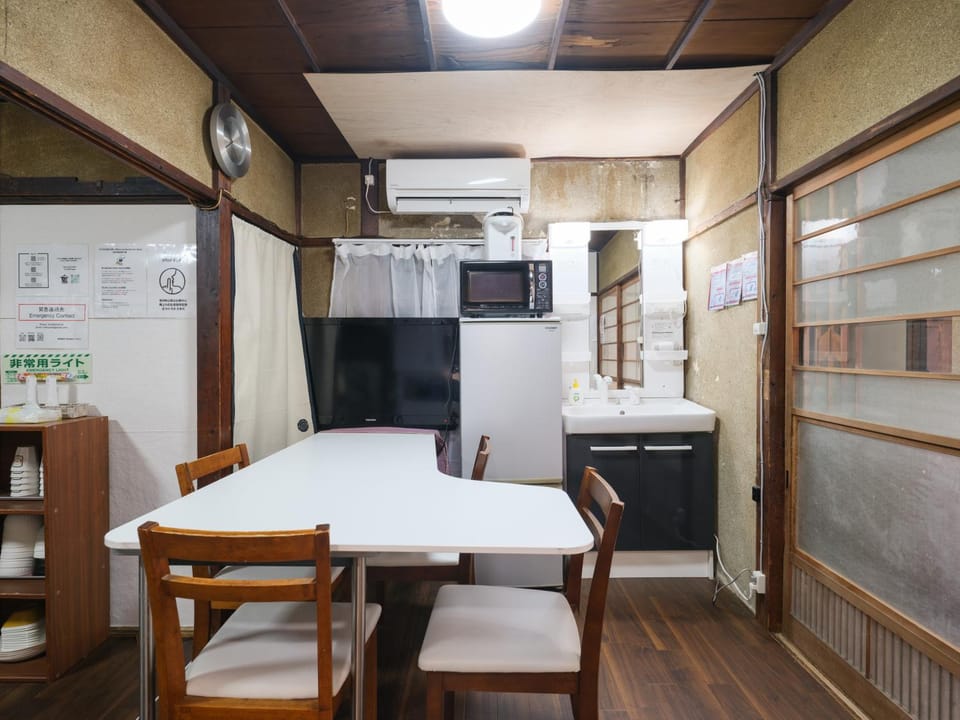 TV and multimedia, Dining area