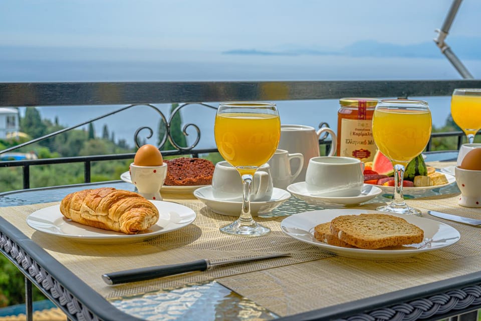View (from property/room), Balcony/Terrace, Breakfast