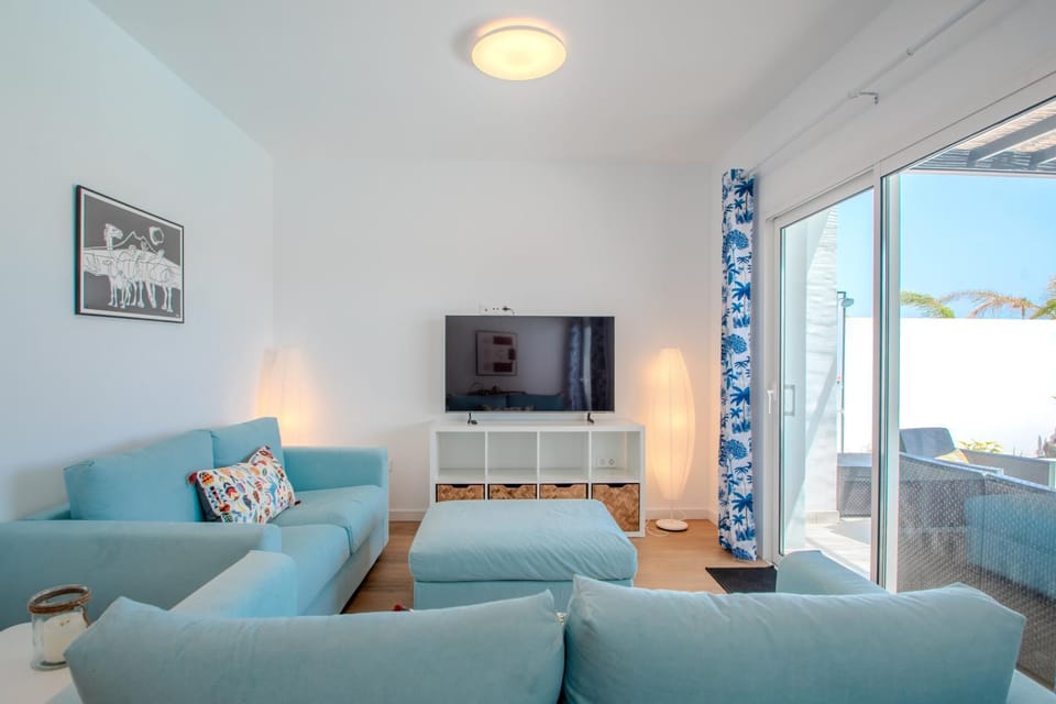 Serena Villa 38 - Heated pool, Sea Views, AC, High Speed Internet Villa in Playa Blanca