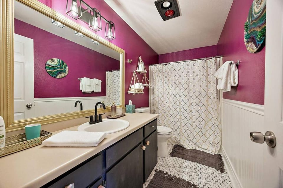 Shower, Bathroom, Bath, towels