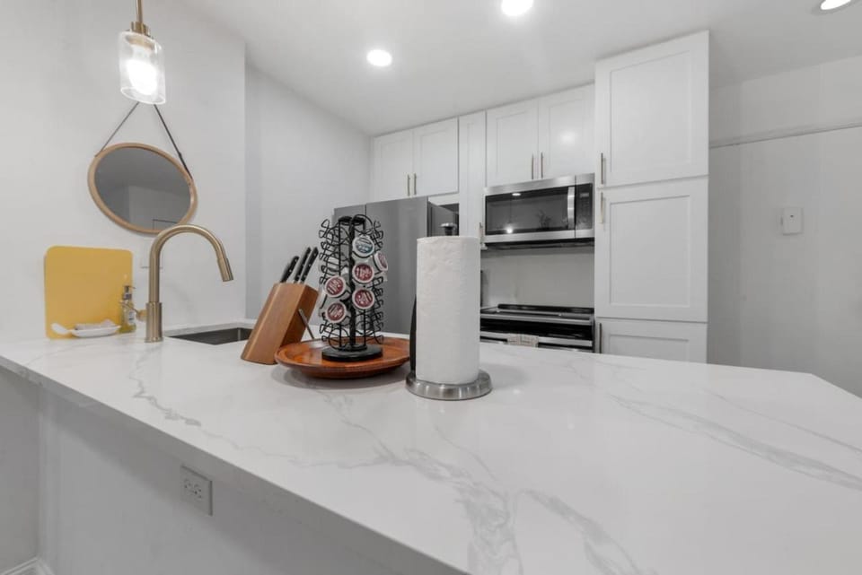 Bed, Kitchen or kitchenette, Bedroom, dishwasher, minibar, oven, stove