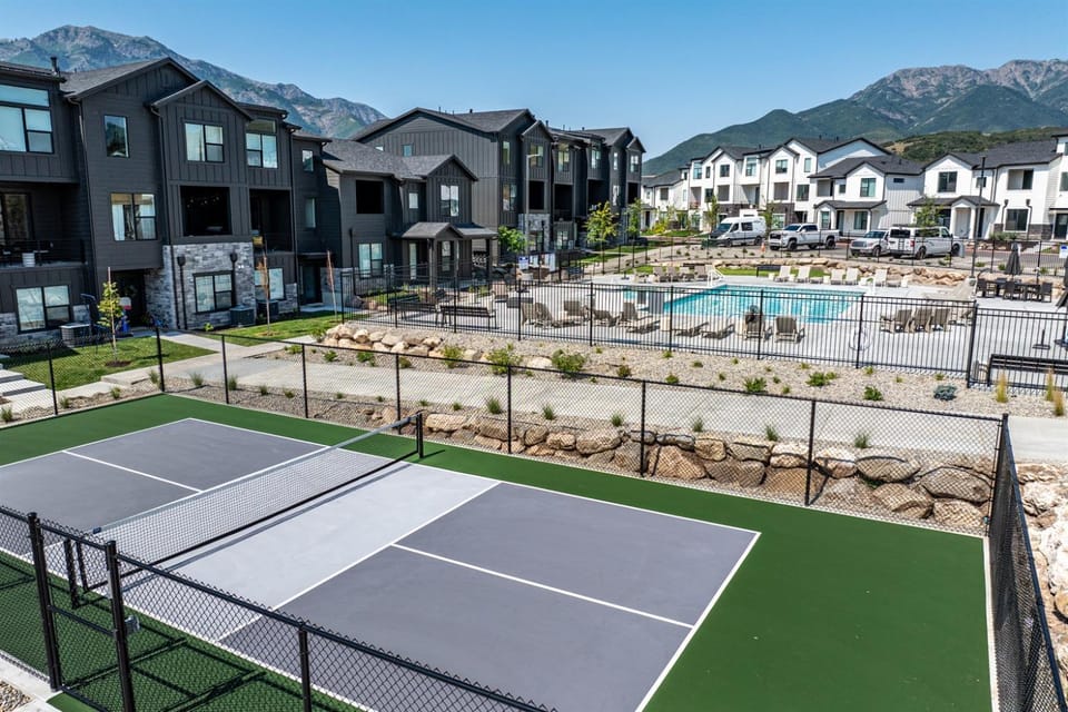 Property building, Tennis court, Mountain view, Swimming pool
