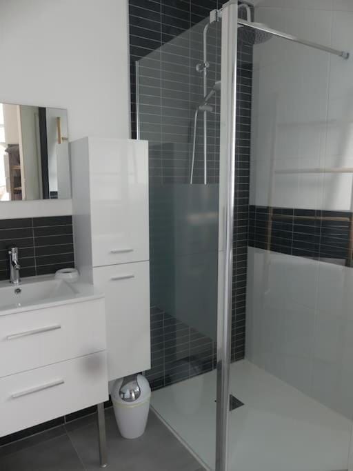 Shower, Bathroom