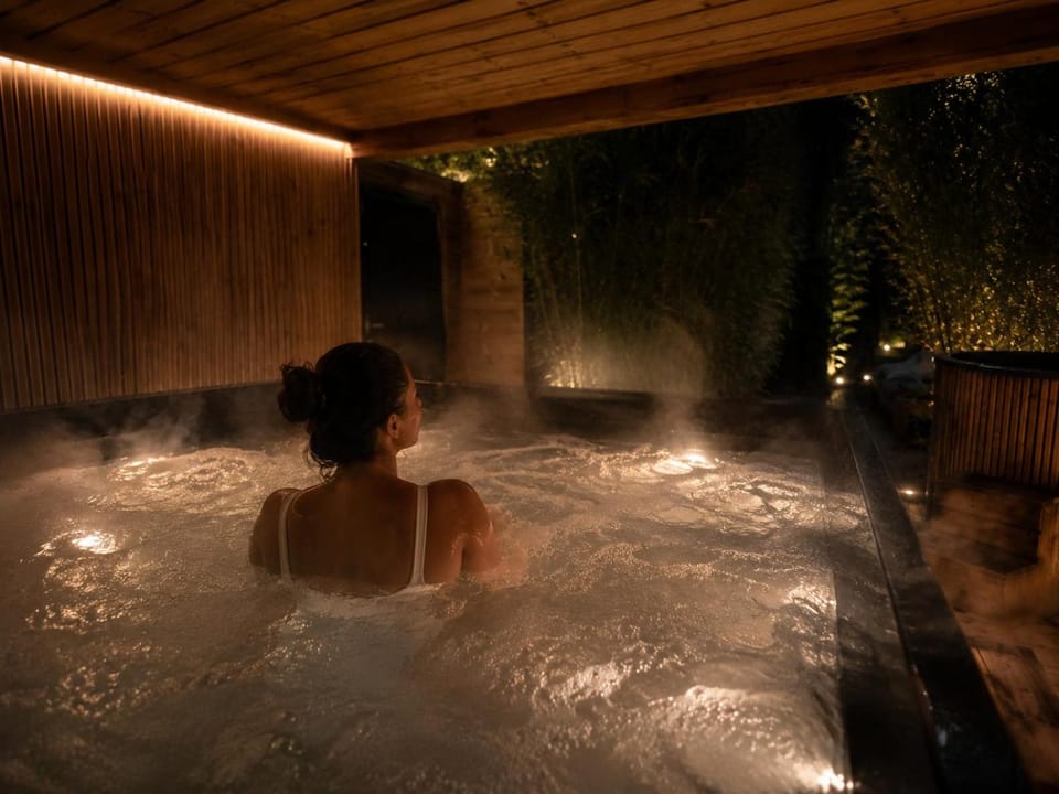 TauberChalet I Boutique Biohacking-Ferienhaus mit Private Spa House in Baden-Württemberg