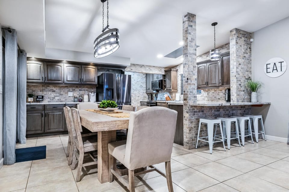 Lakeside Entertainment Oasis With Heated Pool and Spa House in Lake Havasu City