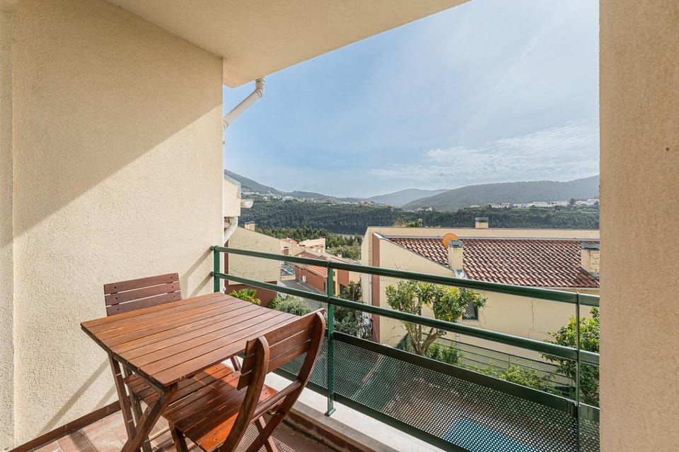 Relaxing time near the river House in Porto District