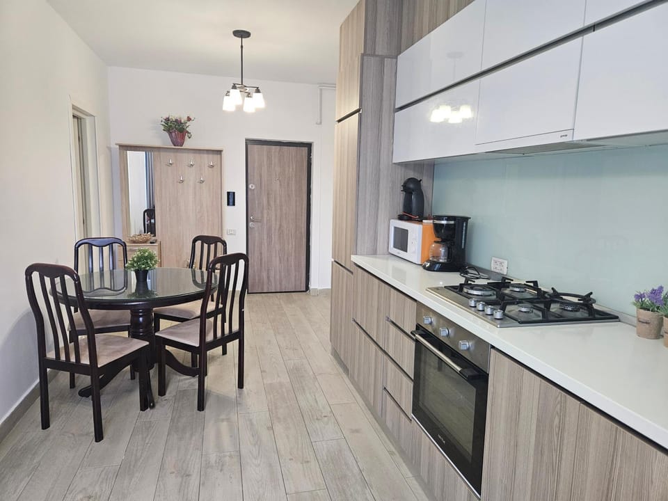 Kitchen or kitchenette, Living room, Dining area, oven, toaster