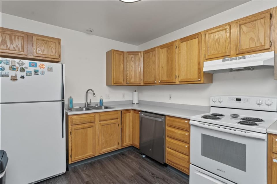 Chic Central Nook Apartment in Great Falls