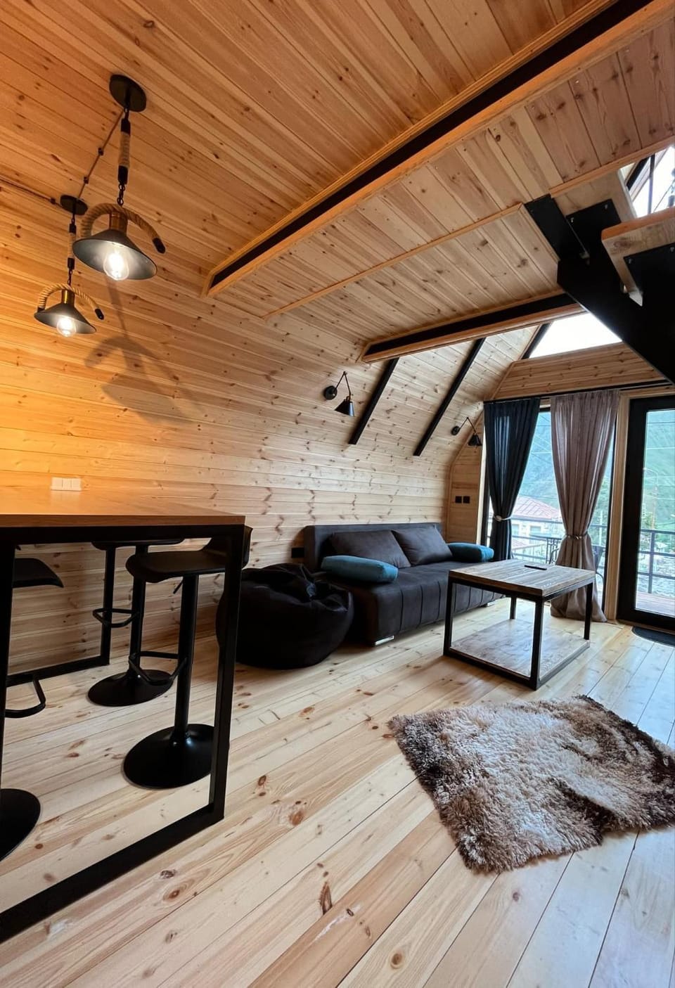 Living room, Photo of the whole room, Seating area, Dining area