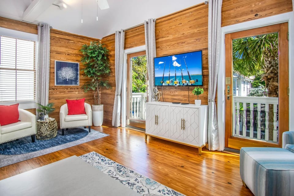 The Perch on Duval Apartment in Key West