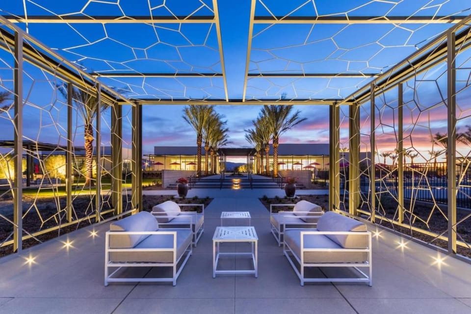 The Miralon Petite Oasis House in Palm Springs