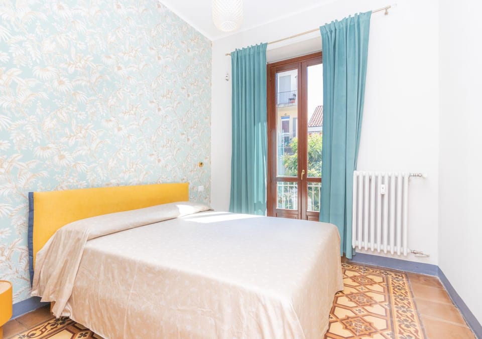 Bed, Photo of the whole room, Bedroom, internet