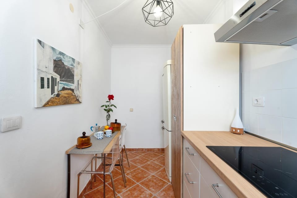 Kitchen or kitchenette, Living room