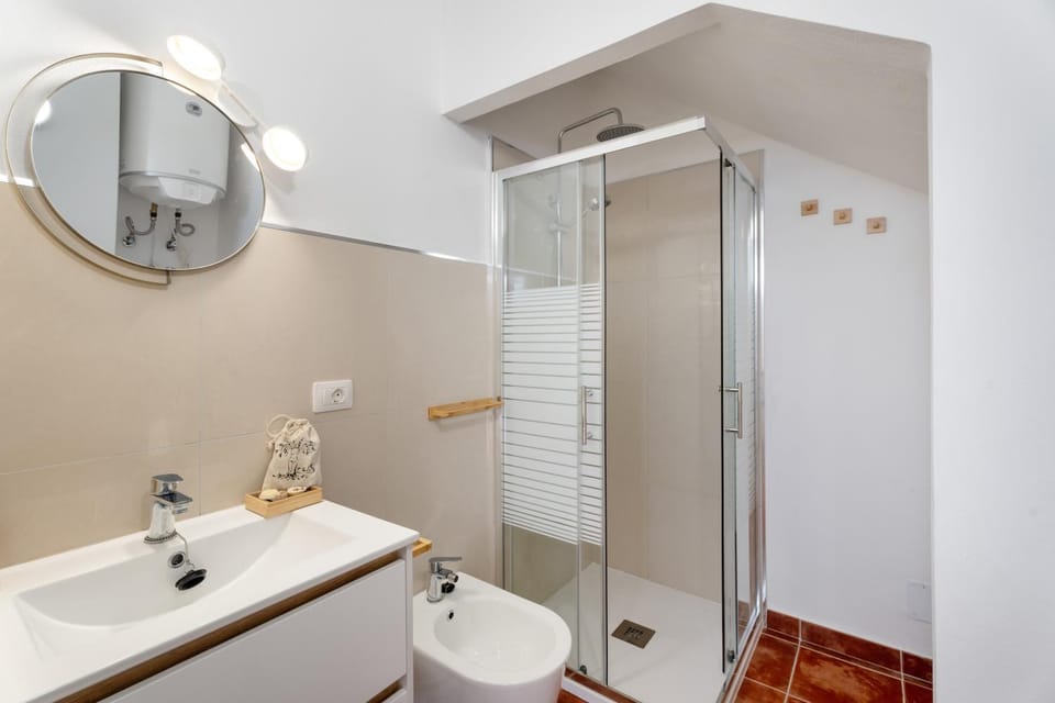 Bathroom, Living room