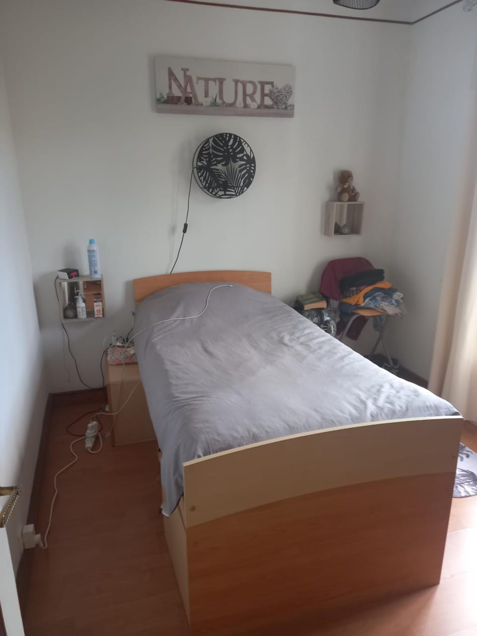 Bed, Photo of the whole room