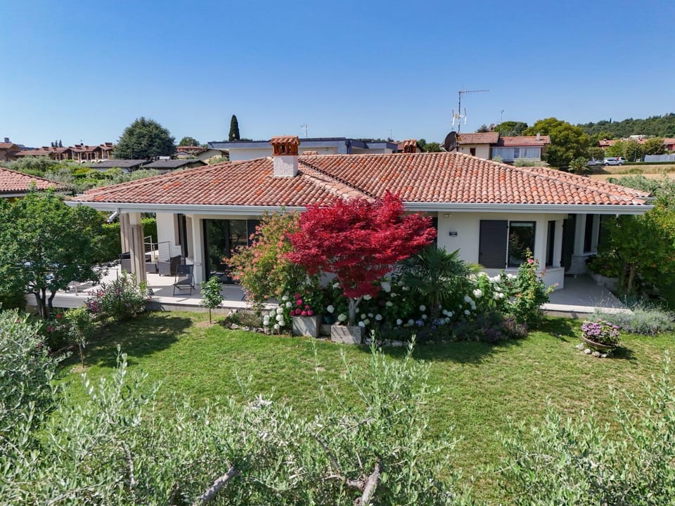 Property building, Garden, Garden view