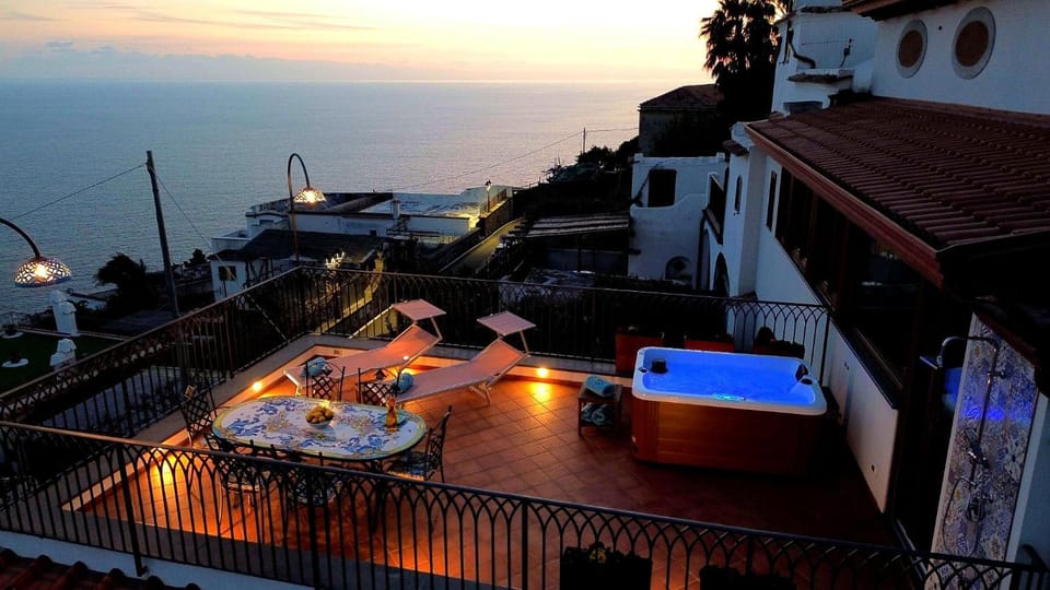 Property building, Hot Tub, Balcony/Terrace, Sunset, sunbed