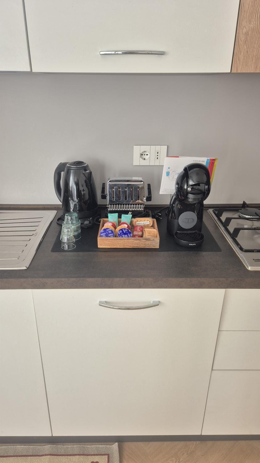 minibar, pet friendly, toaster
