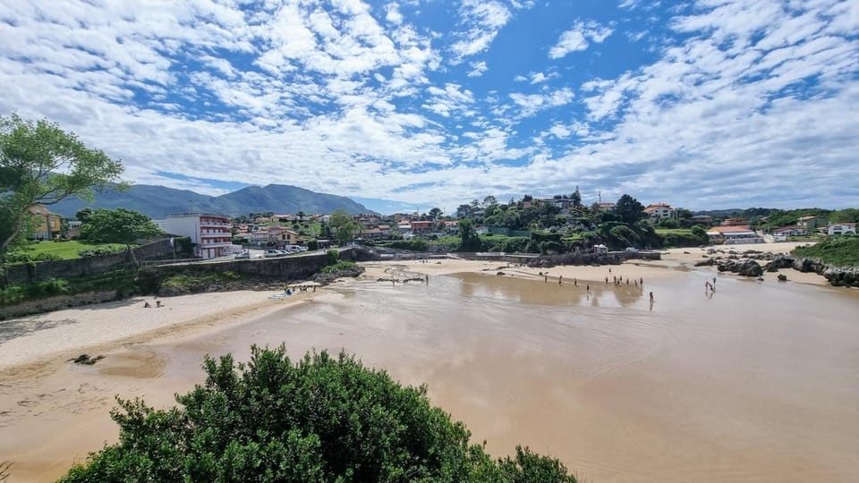 Nearby landmark, Beach