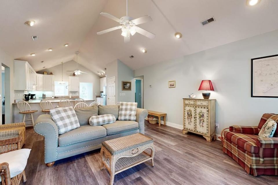 Pompano End House in Edisto Beach