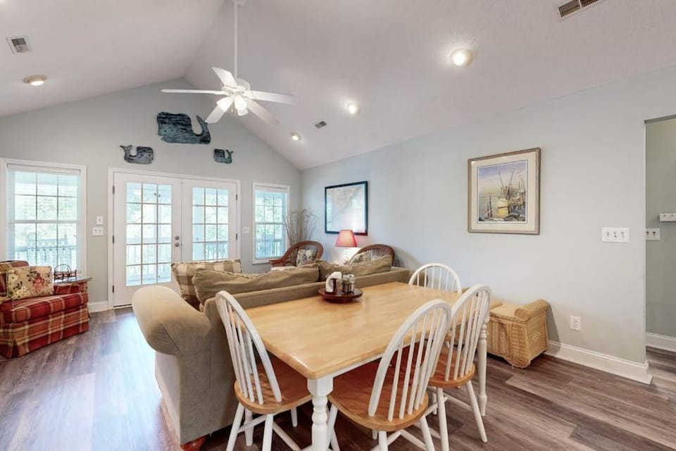 Pompano End House in Edisto Beach