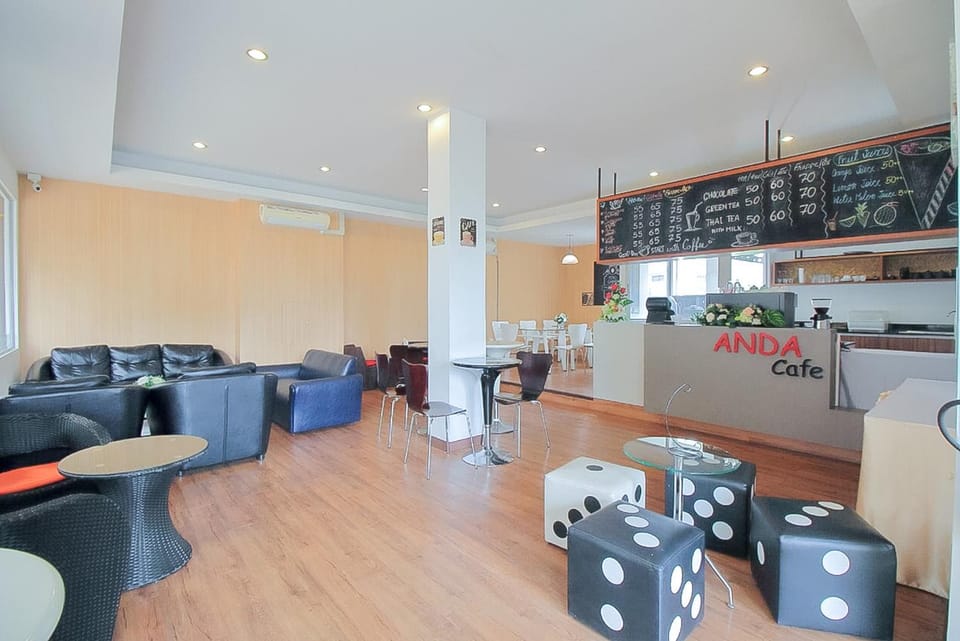 Lounge or bar
