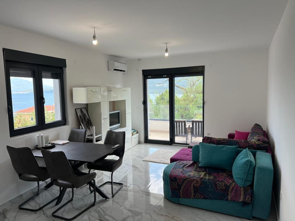 Kuburic Apartman Apartment in Kotor Municipality