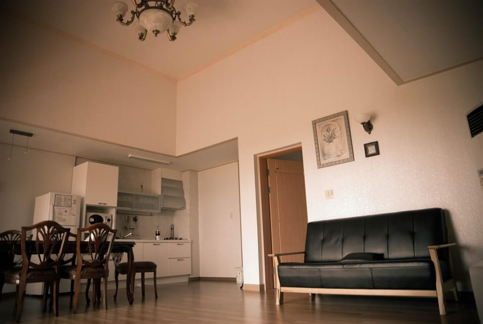 Property building, Kitchen or kitchenette, Living room, Dining area