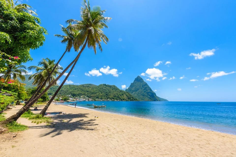 Apartment Soleil 2 mins Walk to Beach, Town and Soufriere Attractions Apartment in Caribbean