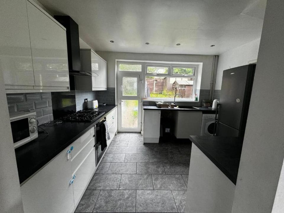 Single Room XXX Manchester Bed and Breakfast in England