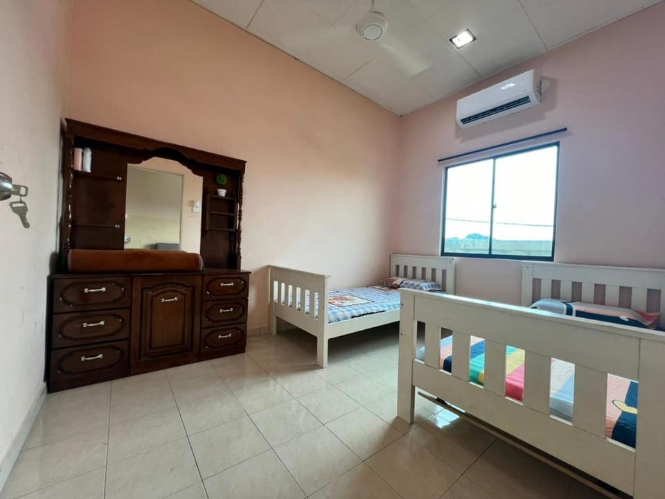 PAPA HOMESTAY murahMUSLIM House in Malacca