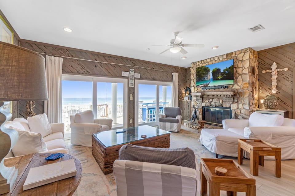 Blue Angel, Blue Angel -Gulf Front, Beautiful Views! Great for Families! House in Pensacola Beach